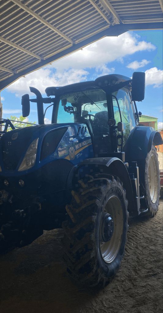 E-FARM: New Holland T7.210 - Traktor - id IKC6PZS - Gyártási év: 2022 - Üzemóra (motor): 1500,Motor teljesítménye (LE): 210,Franciaország