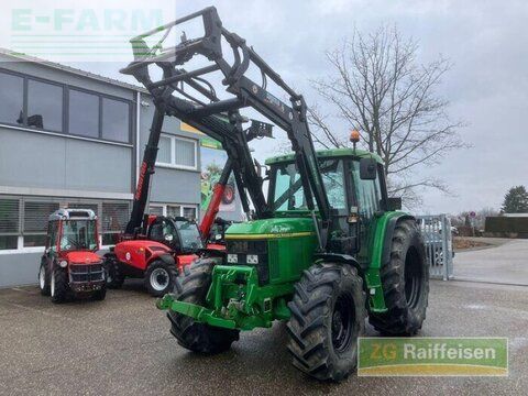 John Deere 6400 Traktor
