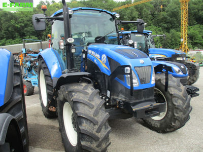 E-FARM: New Holland T5.105 - Tractor - id R6GQALJ - €42,000 - Year of construction: 2017 - Engine hours: 3,524,Engine power (HP): 105,France