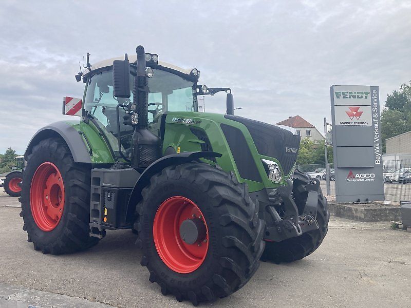 E-FARM: Fendt 826 Vario Profi - Traktor - id TCQ9KHS - 110.000 € - Produktionsår: 2022 - Motortimer: 4.726,Motoreffekt (HP): 260,Tyskland