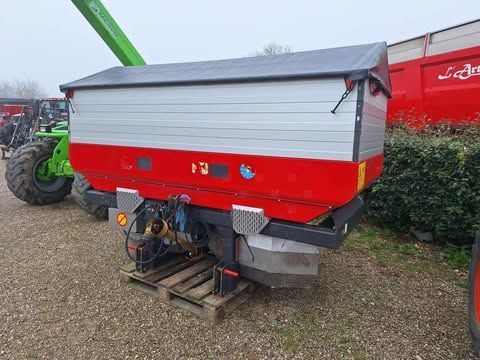 E-FARM: Vicon ro-edw - Epandeur d'engrais - id MB7EDPE - 5 000 € - Année: 2010 - France