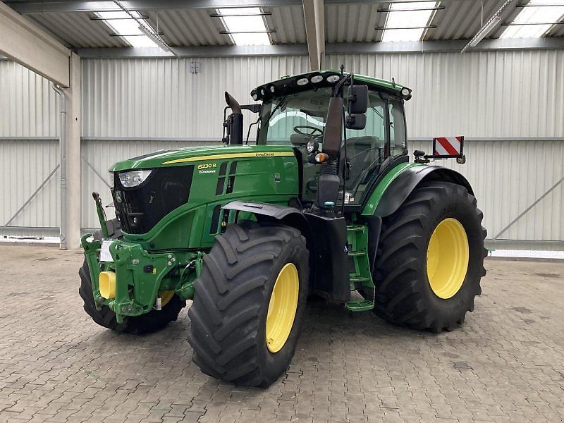John Deere 6230 R Traktor 90 499 €