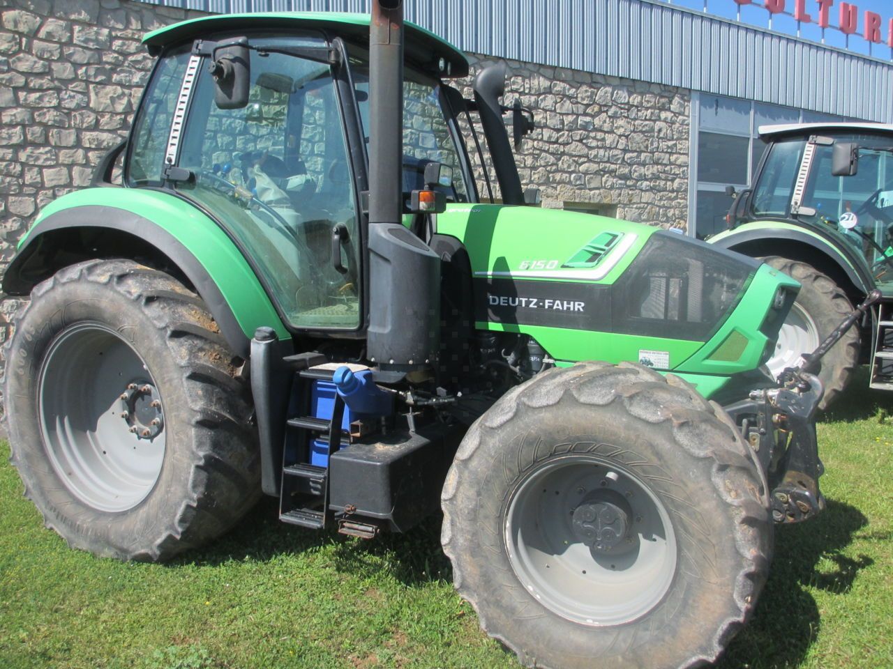E-FARM: Deutz-Fahr Agrotron 6150 - Tractor - id QAFVTNE - Año: 2014 - Horas: 6000,Potencia del motor: 150,Francia