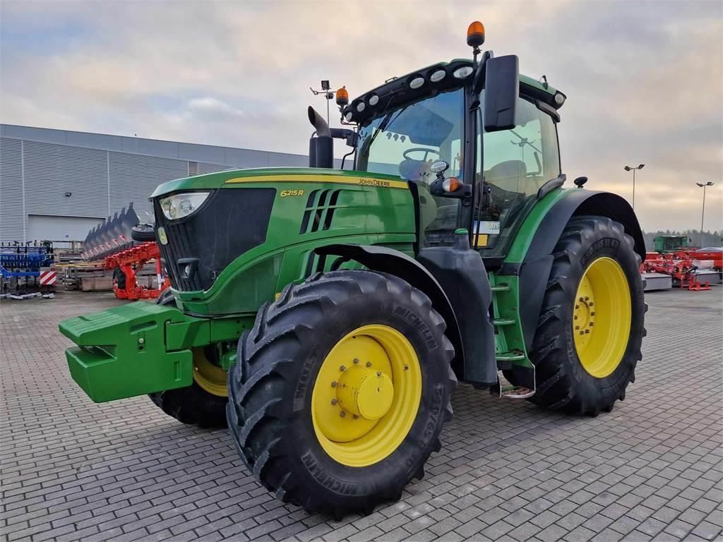 E-FARM: John Deere 6215 R - Trattore - id RPECGWA - 75.000 € - Anno di costruzione: 2016 - Ore: 6.313,Potenza del motore: 214,Lituania