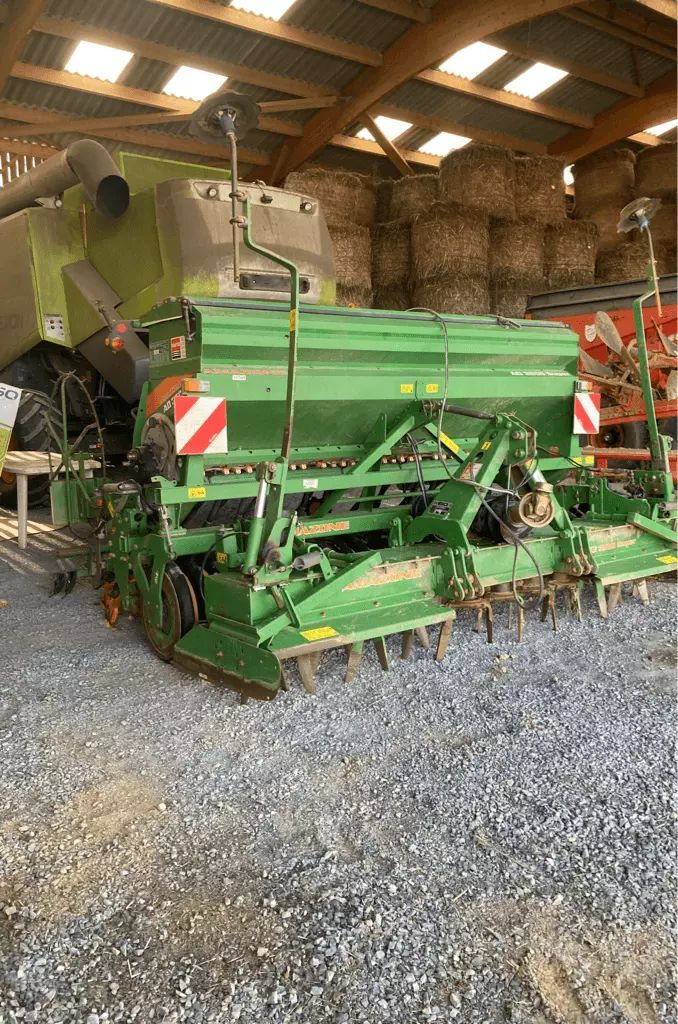 E-FARM: Amazone ad - Drillkombination - id QRDV8EW - 12.000 € - Baujahr: 2012 - Frankreich