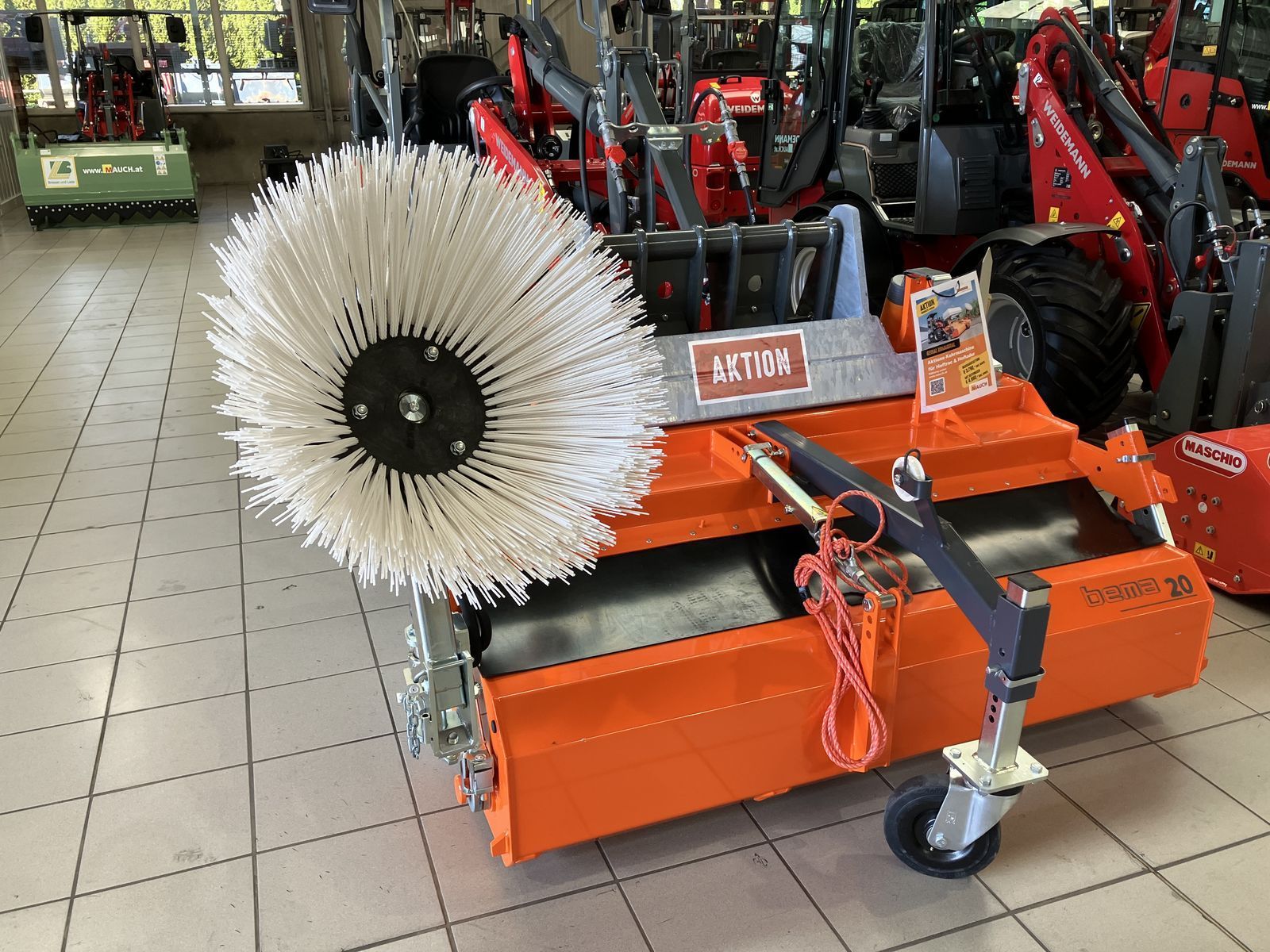 E-FARM: Bema 20 aktionskehrmaschine - Attachment - id P3XHTXN - €4,159 - Austria