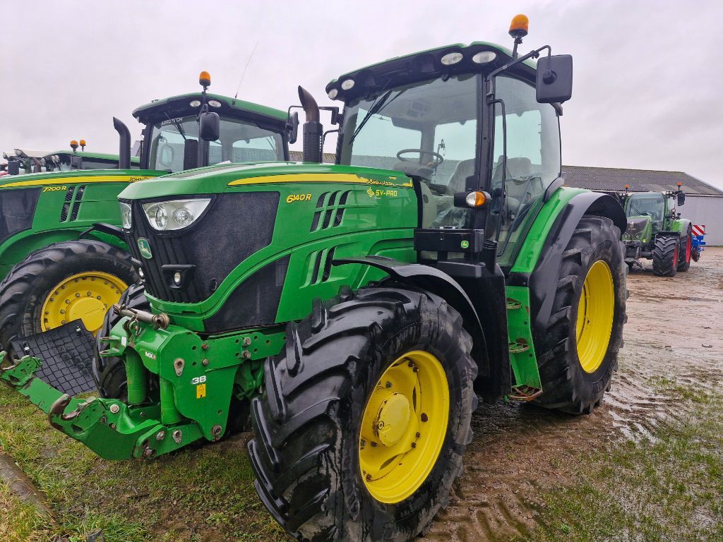 E-FARM: John Deere 6140 R - Tractor - id AJHZTA4 - €77,000 - Year of construction: 2015 - Engine hours: 3,205,France