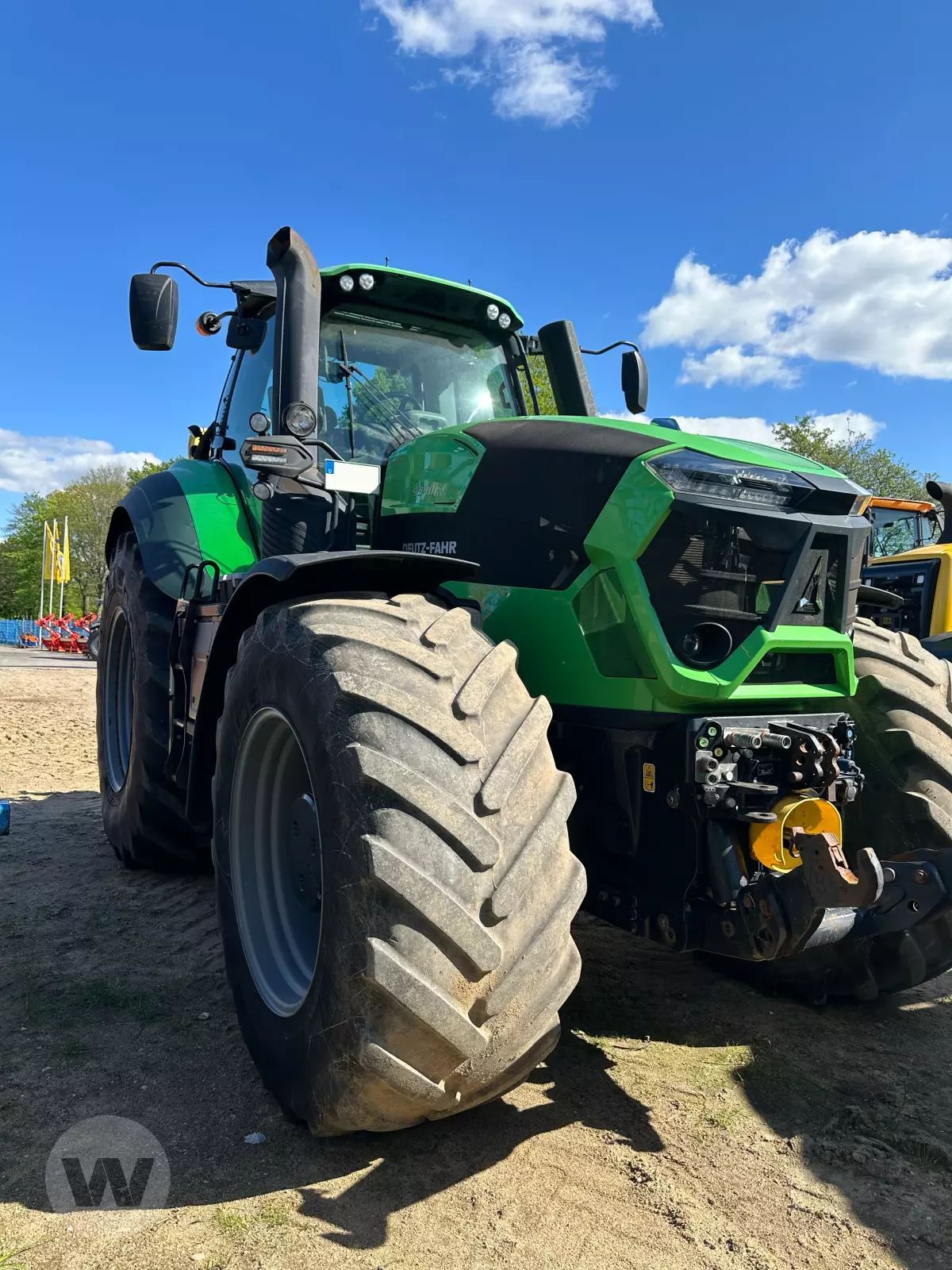 Deutz-Fahr AgroTron 9340 TTV Tractor €79,500
