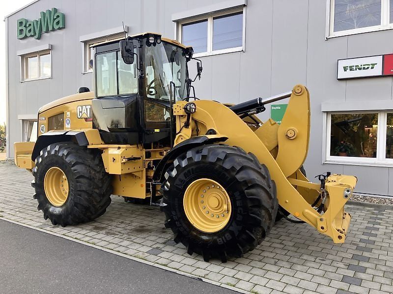 Caterpillar cat 938m Pala gommata 231.300 €