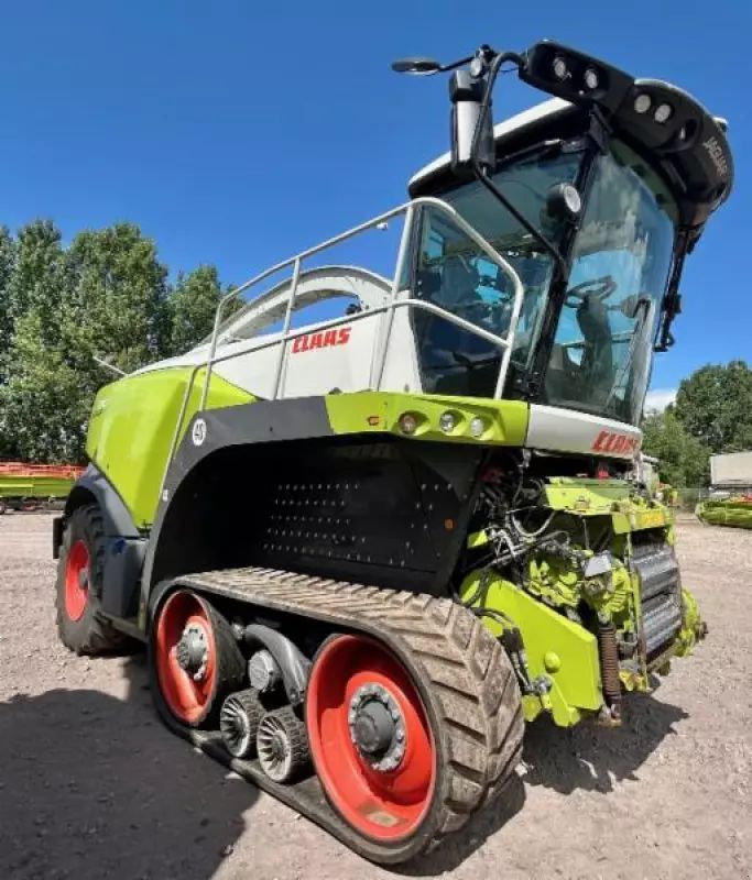 E-FARM: Claas Jaguar 990 Terra Trac - Önjáró takarmánybetakarítógép - id A2N2T5Y - Gyártási év: 2021 - Üzemóra (motor): 2139,Motor teljesítménye (LE): 925,Németország
