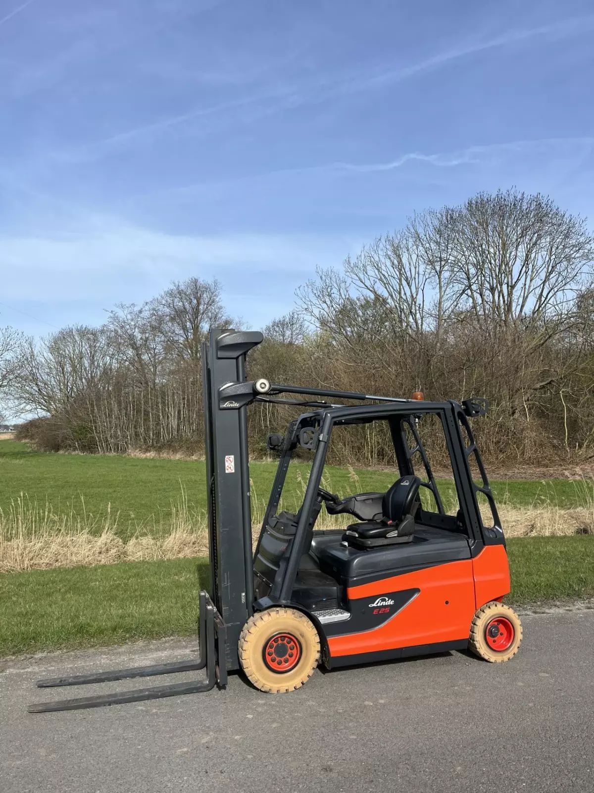 Linde e25l-01 Vysokozdvižný vozík 12 250 €