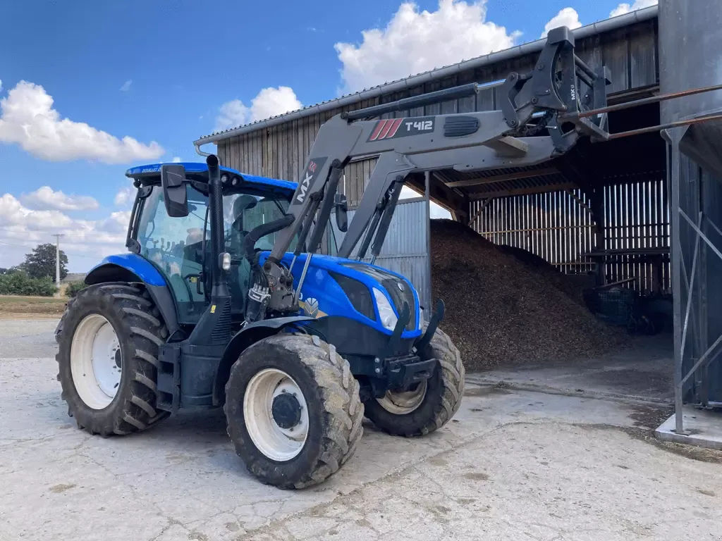 E-FARM: New Holland T6.155 - Tractor - id D34RZYK - 51.000 € - Año: 2019 - Horas: 5266,Potencia del motor: 126,Francia
