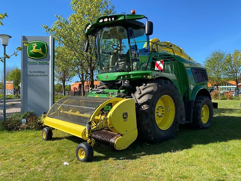 John Deere 9700 Ensileuse automotrice 215 000 €