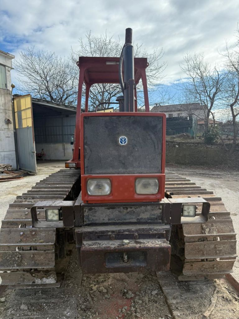 E-FARM: New Holland Boomer 55 - Tractor - id CBIRDU6 - €32,500 - Year of construction: 1998 - Engine hours: 10,000,Engine power (HP): 160,Italy