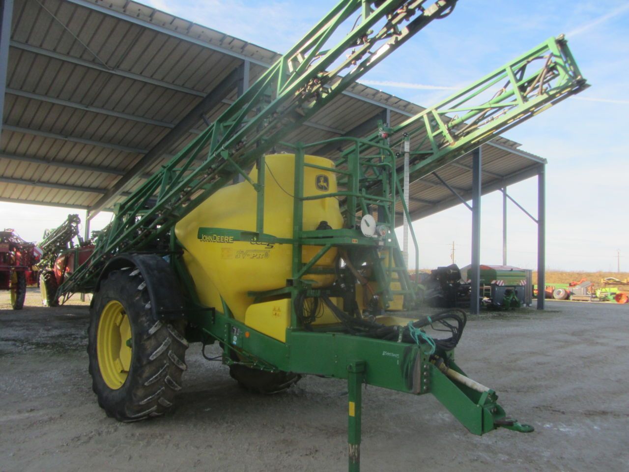 John Deere 832 Pulverizador 11.500 €
