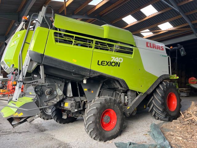 Claas Lexion 740 Mähdrescher 208.000 €