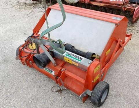 E-FARM: sonstige pellican type bsw 130 - Attrezzatura per servizio invernale - id QD35CMS - Anno di costruzione: 2011 - Italia
