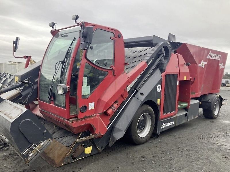 TRIOLIET Triotrac 1700 Przyczepa do mieszania paszy