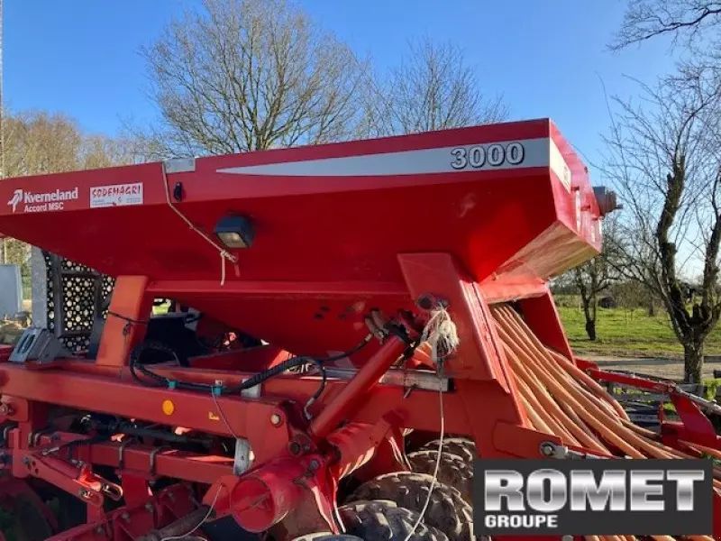 E-FARM: Kverneland msc300 - Drillkombination - id ZH5CSGH - 19.800 € - Baujahr: 2012 - Frankreich