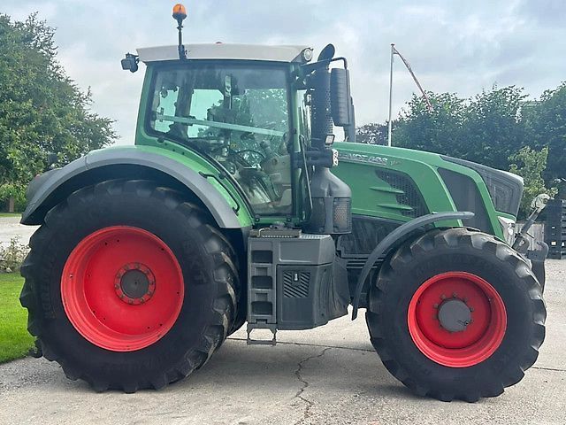 Fendt 828 Vario Profi Plus Tractor €57,500
