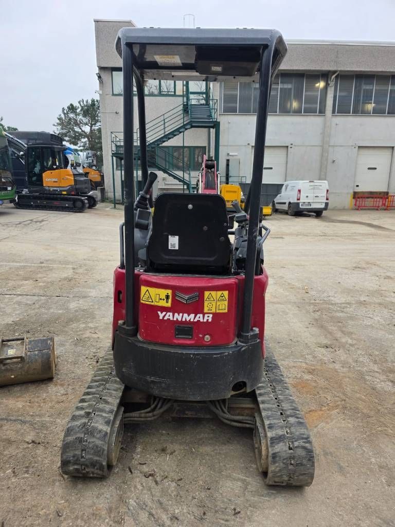 Yanmar vio 17 Mini excavadora  16.000 €