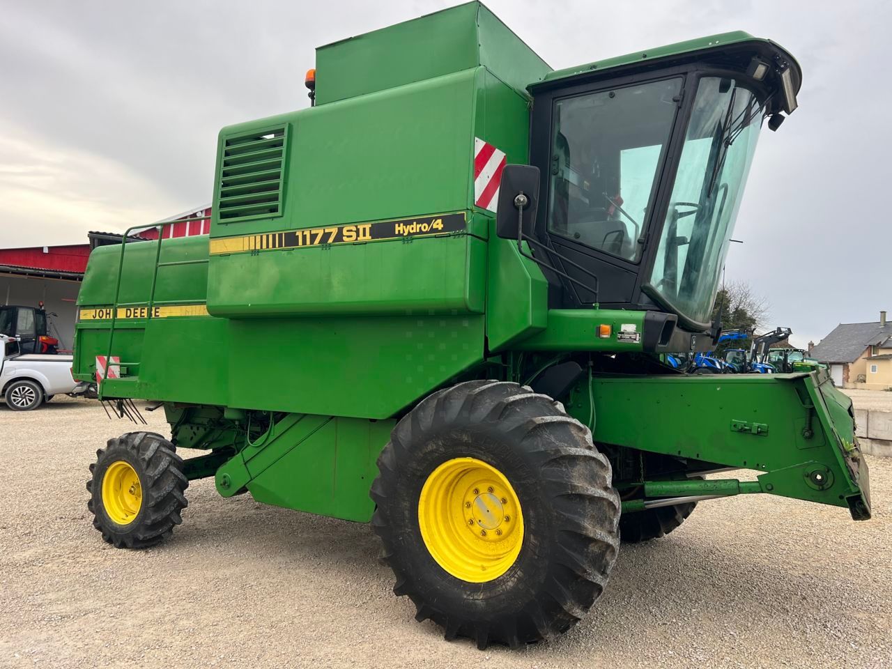 John Deere 1177 Kombajn zbożowy 22 500 €
