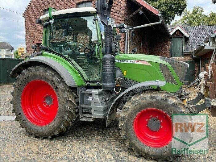 E-FARM: Fendt 313 Vario - Traktor - id BLUULEP - 96.639 € - Baujahr: 2018 - Abgelesene Motorstunden: 1.900,Motorleistung (PS): 129,Deutschland