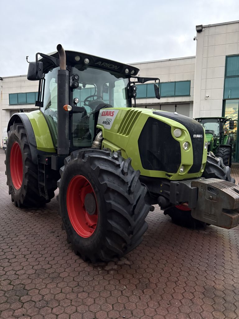 Claas Arion 650 Tractor €57,000
