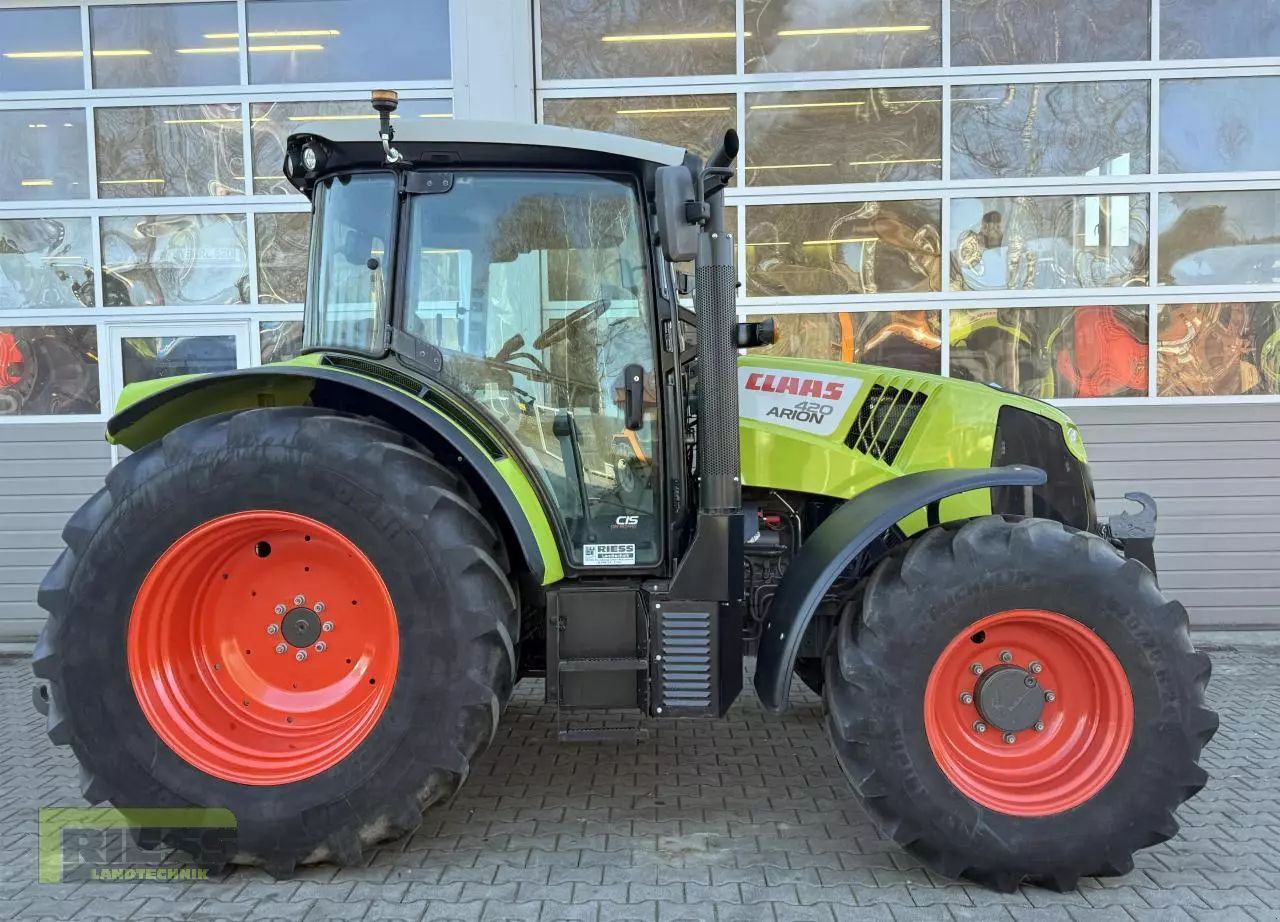 Claas Arion 420 Tractor €58,750