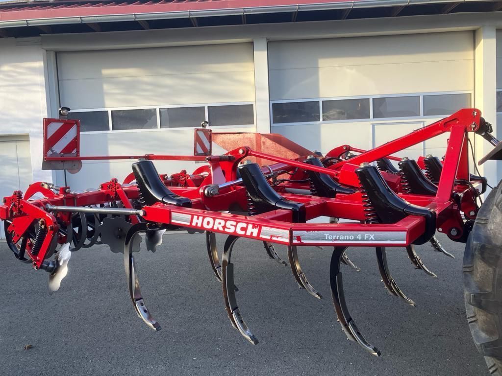 E-FARM: HORSCH Terrano 4 FX - Cultivateur - id BYDULRF - 20 619 € - Année: 2011 - Autriche