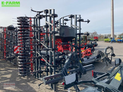 E-FARM: SAPHIR ge 601 mit apv drillstar 300 - Mechanical weed control - id RH2RZEE - €22,300 - Year of construction: 2023 - Germany