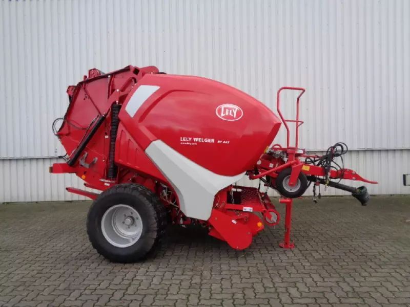 E-FARM: Lely rp 445 - Пресс-подборщик - id LGIB6IS - 32 941 € - Год выпуска: 2015 - Германия