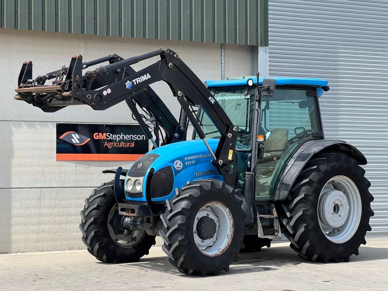 E-FARM: Landini Powerfarm 100 - Tracteur - id EUUIQGI - 23 186 € - Année: 2014 - Lecture du nombre d'heure: 6 162,Puissance du moteur (chevaux): 93,Royaume-Uni