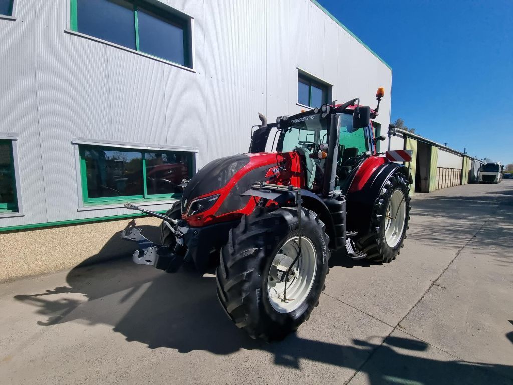 Valtra T 214 Traktor 58.000 €