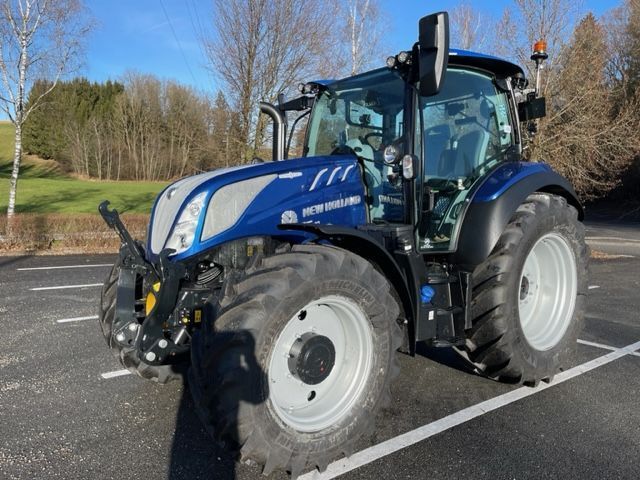 E-FARM: New Holland T5.140 AC - Tracteur - id W6Y7YAP - Année: 2023 - Lecture du nombre d'heure: 29,Puissance du moteur (chevaux): 140,Autriche