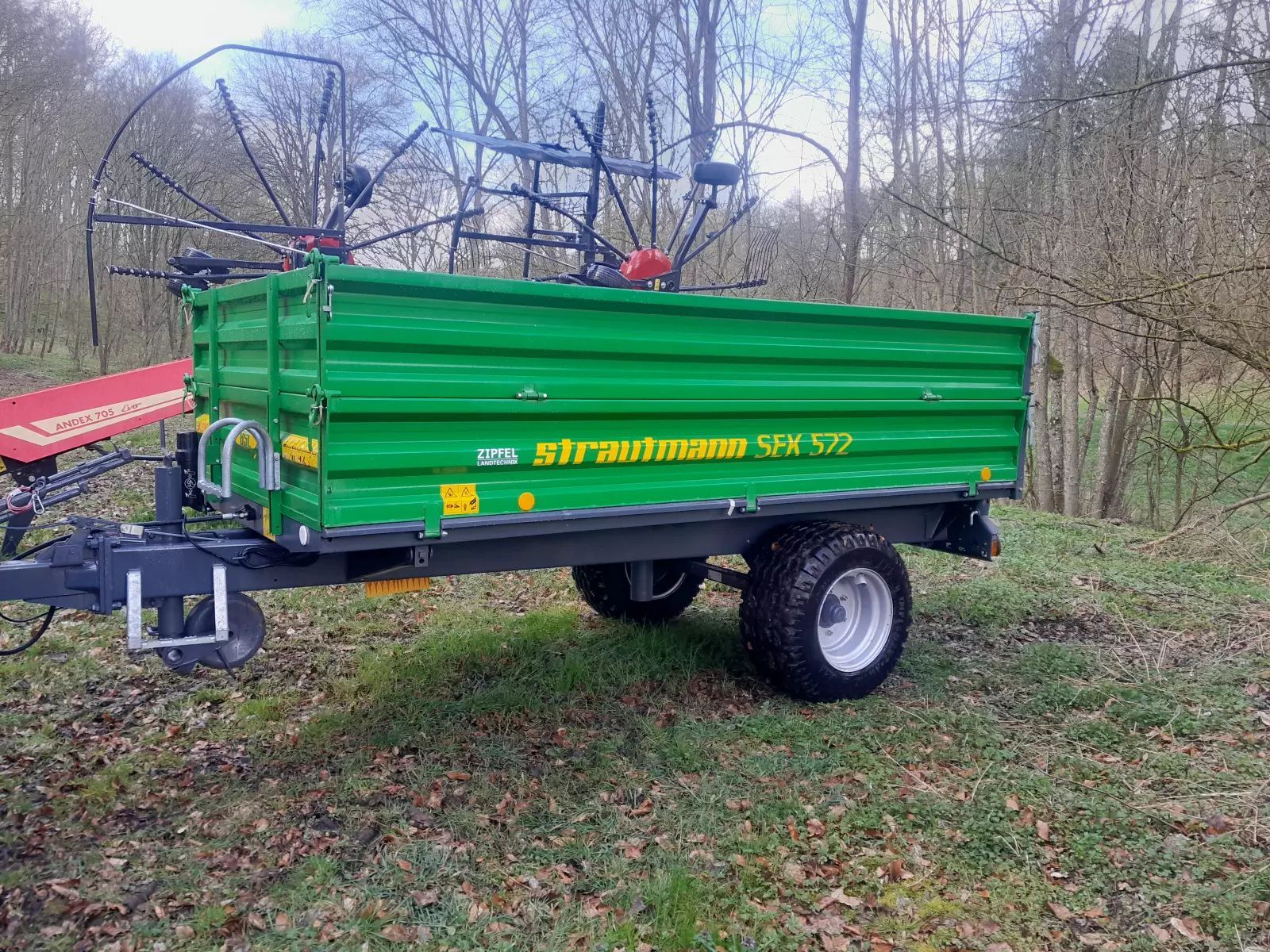 E-FARM: Strautmann SEK 572 - Kipper - id N96UXJT - 8.950 € - Baujahr: 2023 - Deutschland