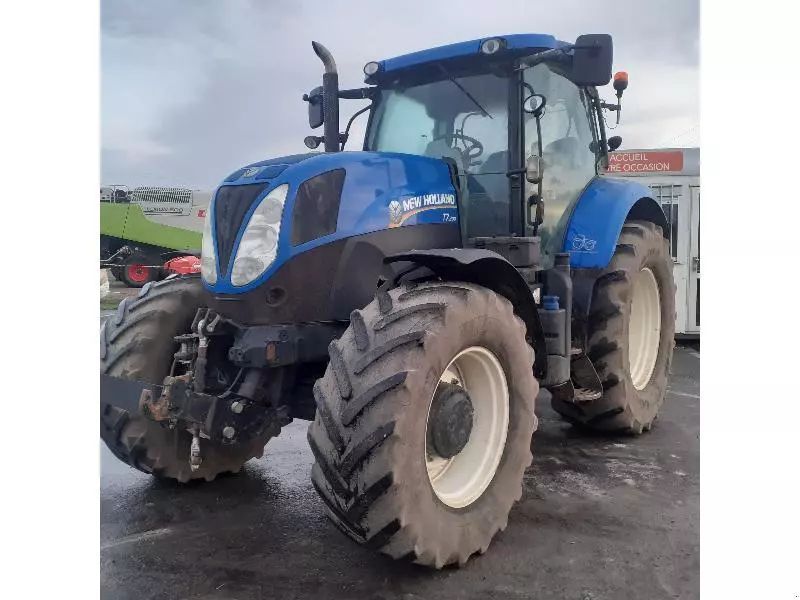 E-FARM: New Holland T7.200 - Tracteur - id U1DRNUC - 49 900 € - Année: 2014 - Lecture du nombre d'heure: 5 950,Puissance du moteur (chevaux): 155,France