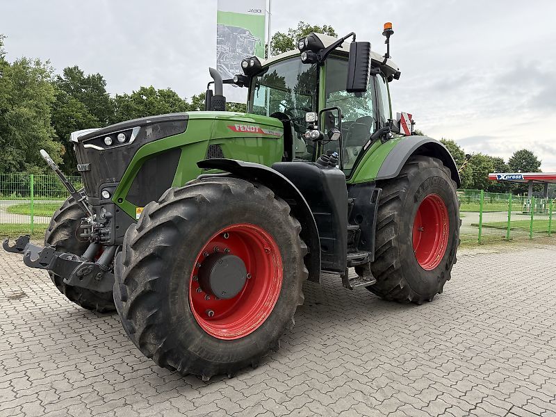 E-FARM: Fendt 936 Vario ProfiPlus - Traktor - id LWCLV8B - 225.000 € - Baujahr: 2022 - Abgelesene Motorstunden: 3.400,Motorleistung (PS): 360,Deutschland