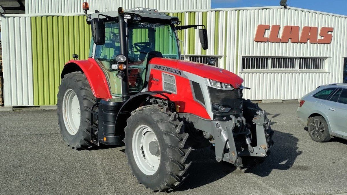 Massey Ferguson 165 Tractor €118,000
