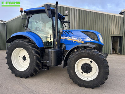 E-FARM: New Holland T7.210 - Tractor - id HELJFLU - €64,015 - Year of construction: 2018 - Engine hours: 3,500,Engine power (HP): 210,United Kingdom