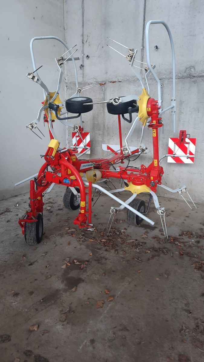 Pöttinger Hit 4.54 Karuzelowy przetrząsacz do siana 6900 €