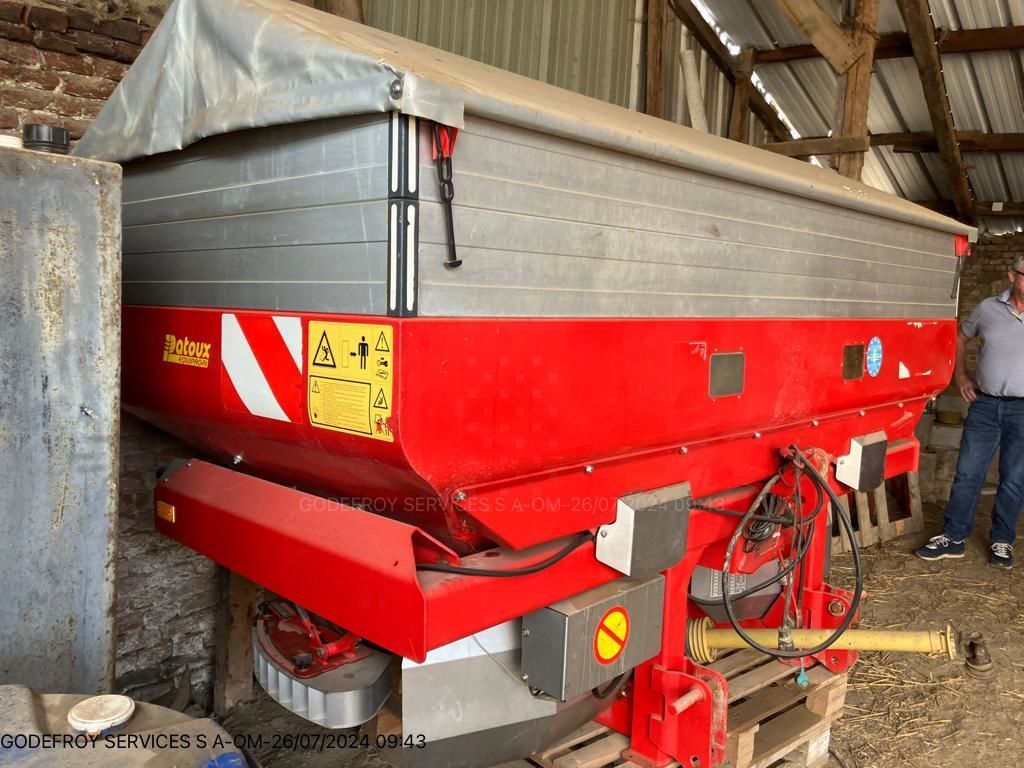 E-FARM: Kverneland exacta tl - Esparcidor de abono - id IFPSCSI - 6900 € - Año: 2011 - Francia