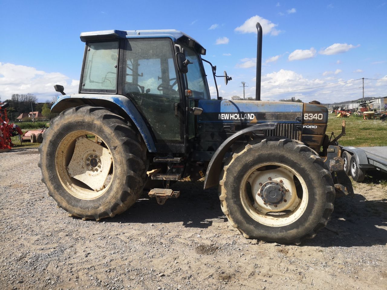 E-FARM: Ford 8340 sle - Tractor - id FNXSTUU - 16.000 € - Año: 1997 - Potencia del motor: 125,Francia