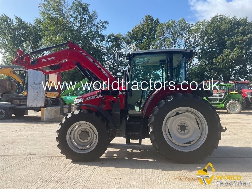 Massey Ferguson 5711 M Tractor €64,675