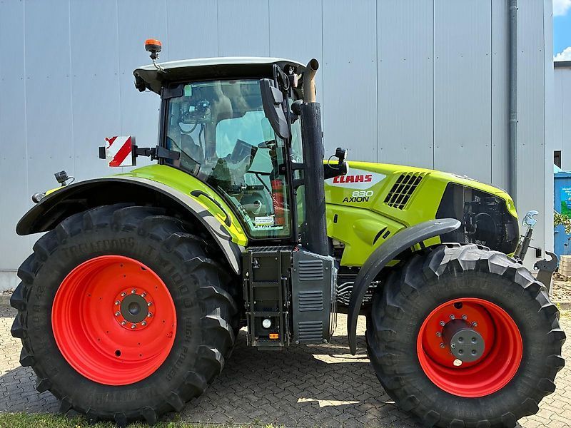 Claas Axion 830 CMATIC Tractor €100,000
