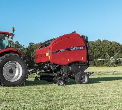 E-FARM: Case IH rb465 - Ballenpresse - id MCUMBKI - 39.900 € - Baujahr: 2024 - Ballenanzahl: 150,Frankreich