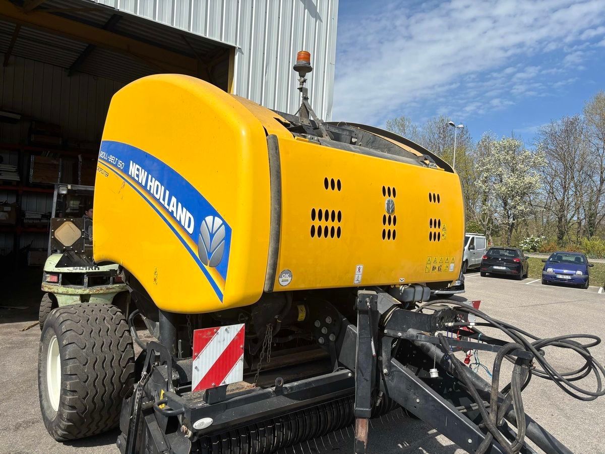 E-FARM: New Holland TM150 - Presă de balotat - id ISJKR6X - 31.500 EUR - Anul: 2019 - Numărul total de baloți produși: 8.000,Franța
