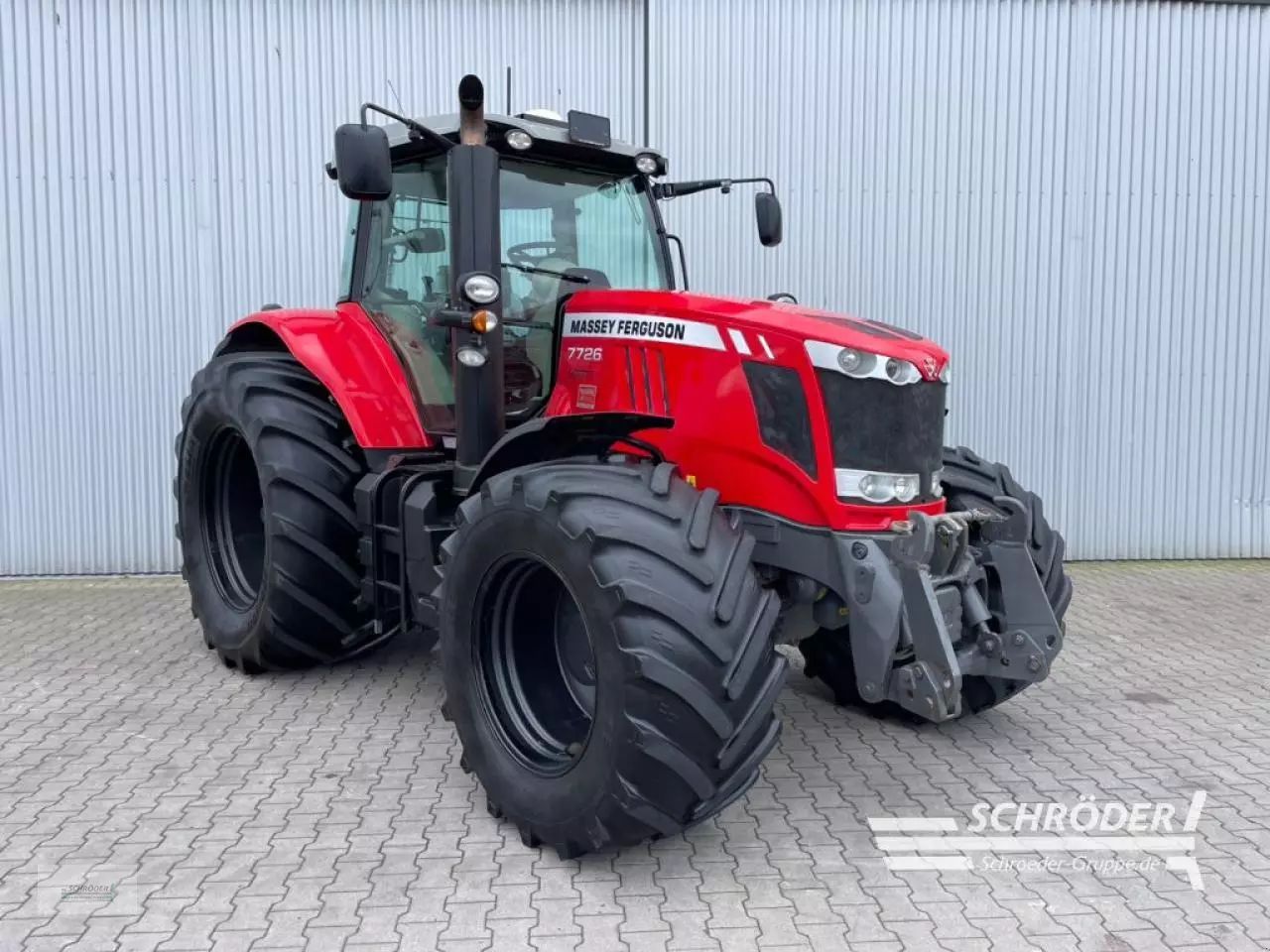 E-FARM: Massey Ferguson 7726 Exclusive - Traktor - id TSQMEQB - 74 885 EUR - Gyártási év: 2015 - Üzemóra (motor): 5735,Motor teljesítménye (LE): 265,Németország