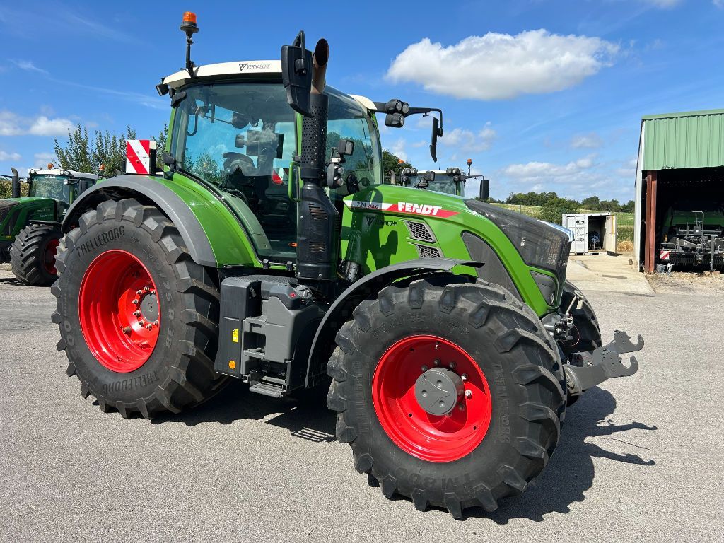 Fendt 724 Vario Power Plus Traktor 138.000 €