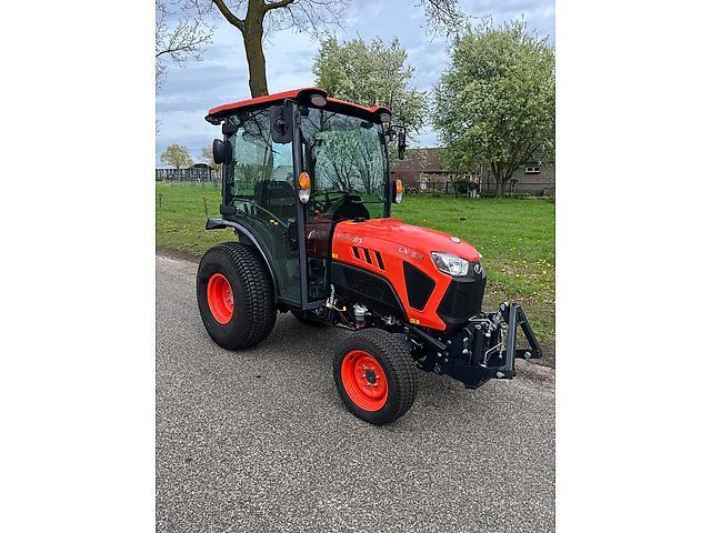 Kubota LX-351 Tractor